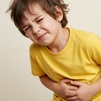 子どもが浴槽で顔が水に浸かった、様子見で問題ないでしょうか？