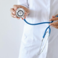 プソフェキを過剰摂取し、口の渇き、頭痛、動悸、受診すべき？