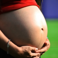 帝王切開後の妊娠でお腹の張りが頻回、子宮破裂が心配です